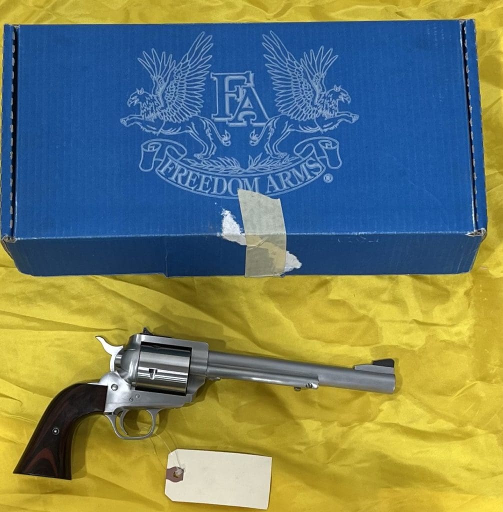 Freedom arms model, 83, 454 Causull Gun Runners
