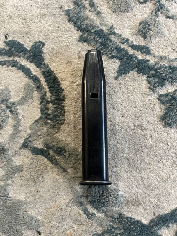 Cz 82 83 9x18 Mak factory magazine - Image 3