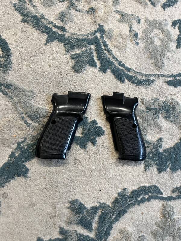 CZ 82 83 factory plastic grips - Image 3