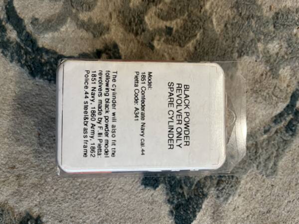 F.lli Pietta model 1851 Confederate Navy cal 44 cal cylinder