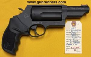 Taurus, used, Judge, double action revolver, .45 Colt/.410 bore, 3” barrel, 5 shot, black finish, fiber optic front sight, 3” chamber for .410 bore, with manual and key for internal lock.    This revolver is in excellent condition.